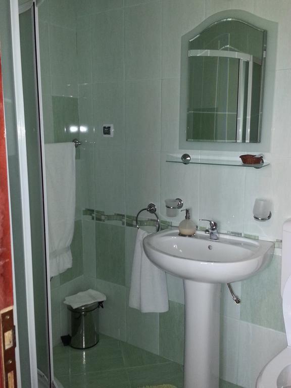 Pension Ambiance Яссы Экстерьер фото