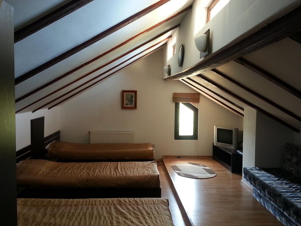Pension Ambiance Яссы Экстерьер фото