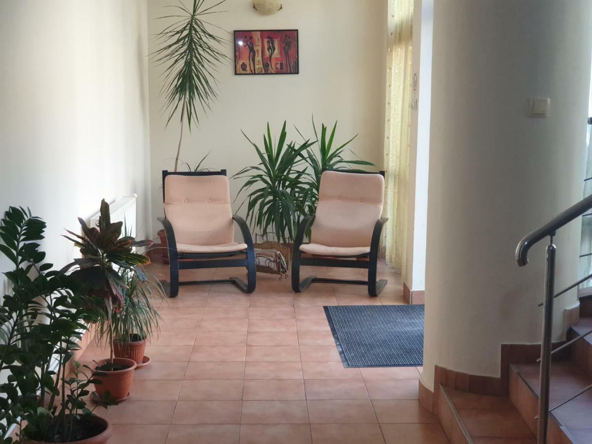 Pension Ambiance Яссы Экстерьер фото